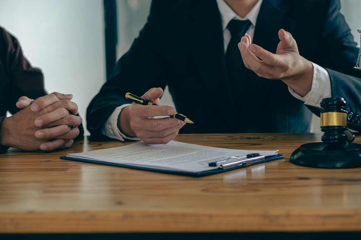 What Is the Difference Between a Lawyer and an Attorney?